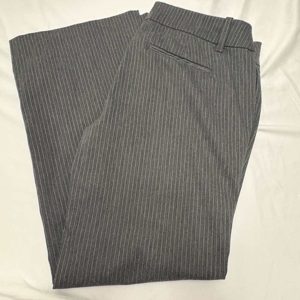 Aeropostale Women's Pinstripe Flare Dress Pants Size 13/14